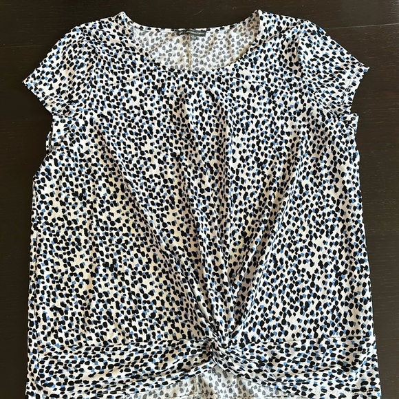 ADRIANNA PAPELL twist top light weight easy wash and wear for formal or casual L - Picture 2 of 9